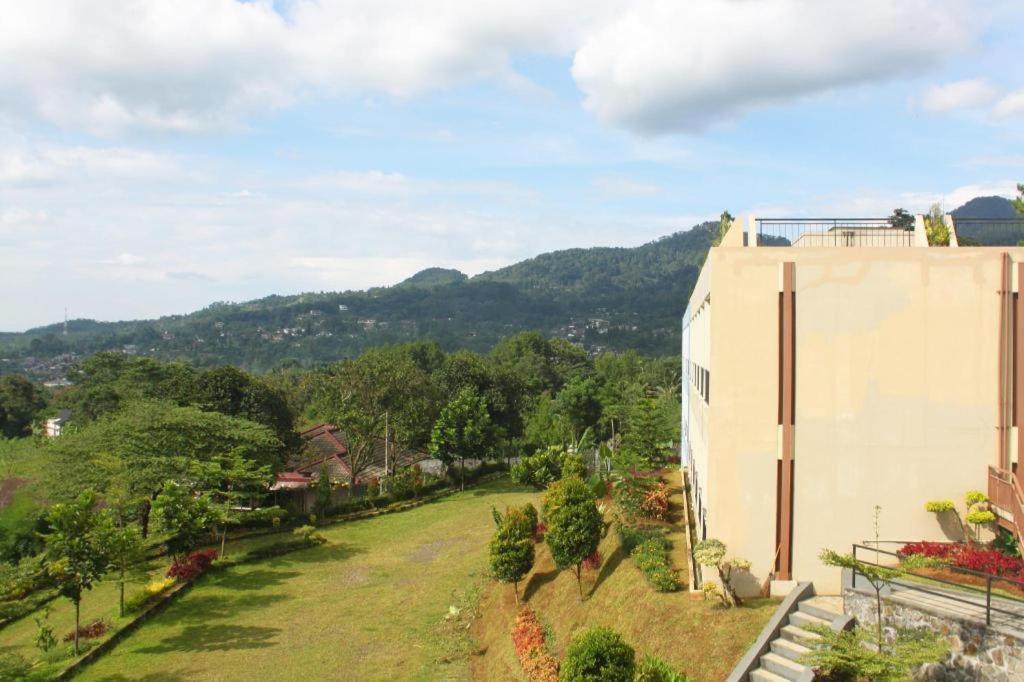 Graha Widjaja Hotel Puncak Eksteriør billede